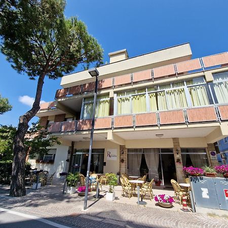 Hotel Rossella Rimini Kültér fotó